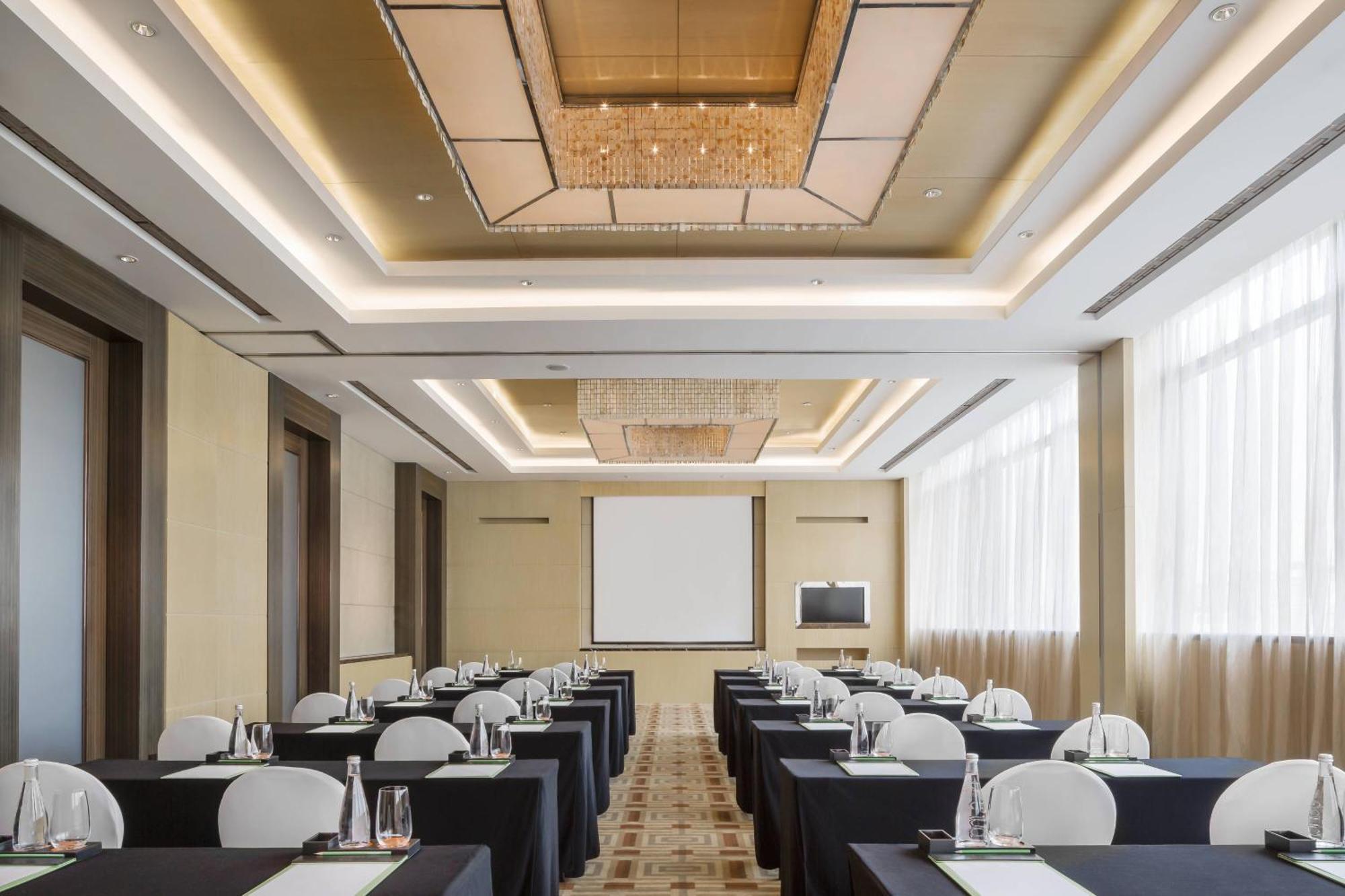 Courtyard By Marriott Suzhou Hotel